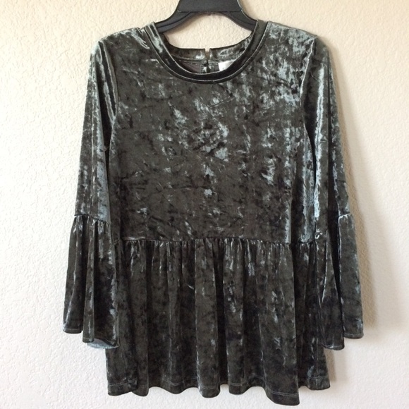 Cupio Tops - Cupio velvety bell-sleeve peplum top